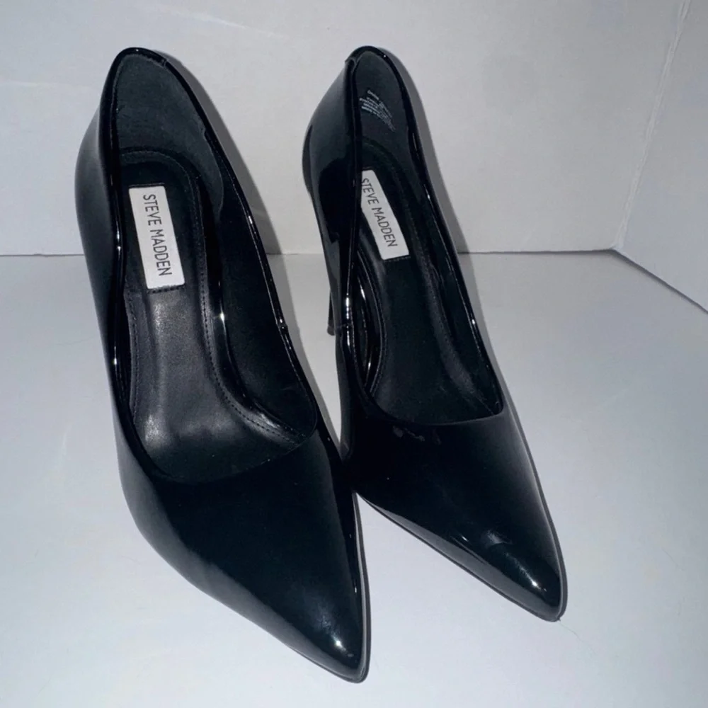 Steve Madden Black Patent Stilettos Sz 8 - Picture 3 of 9